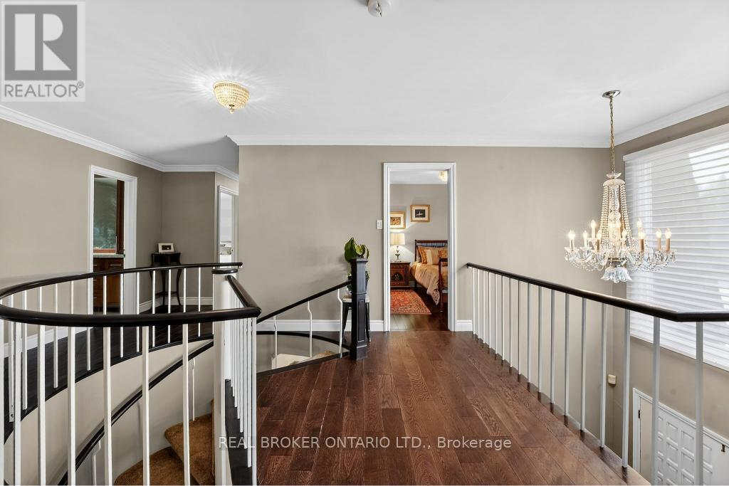 2145 Oneida Crescent, Mississauga, ON - Indoor Photo Showing Other Room
