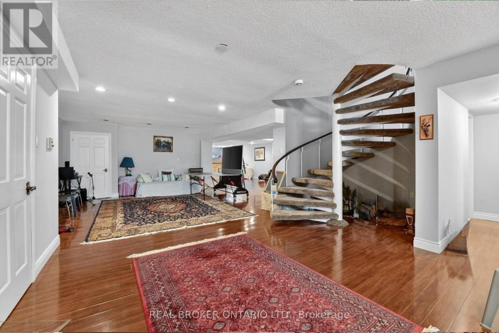 2145 Oneida Crescent, Mississauga, ON - Indoor Photo Showing Other Room