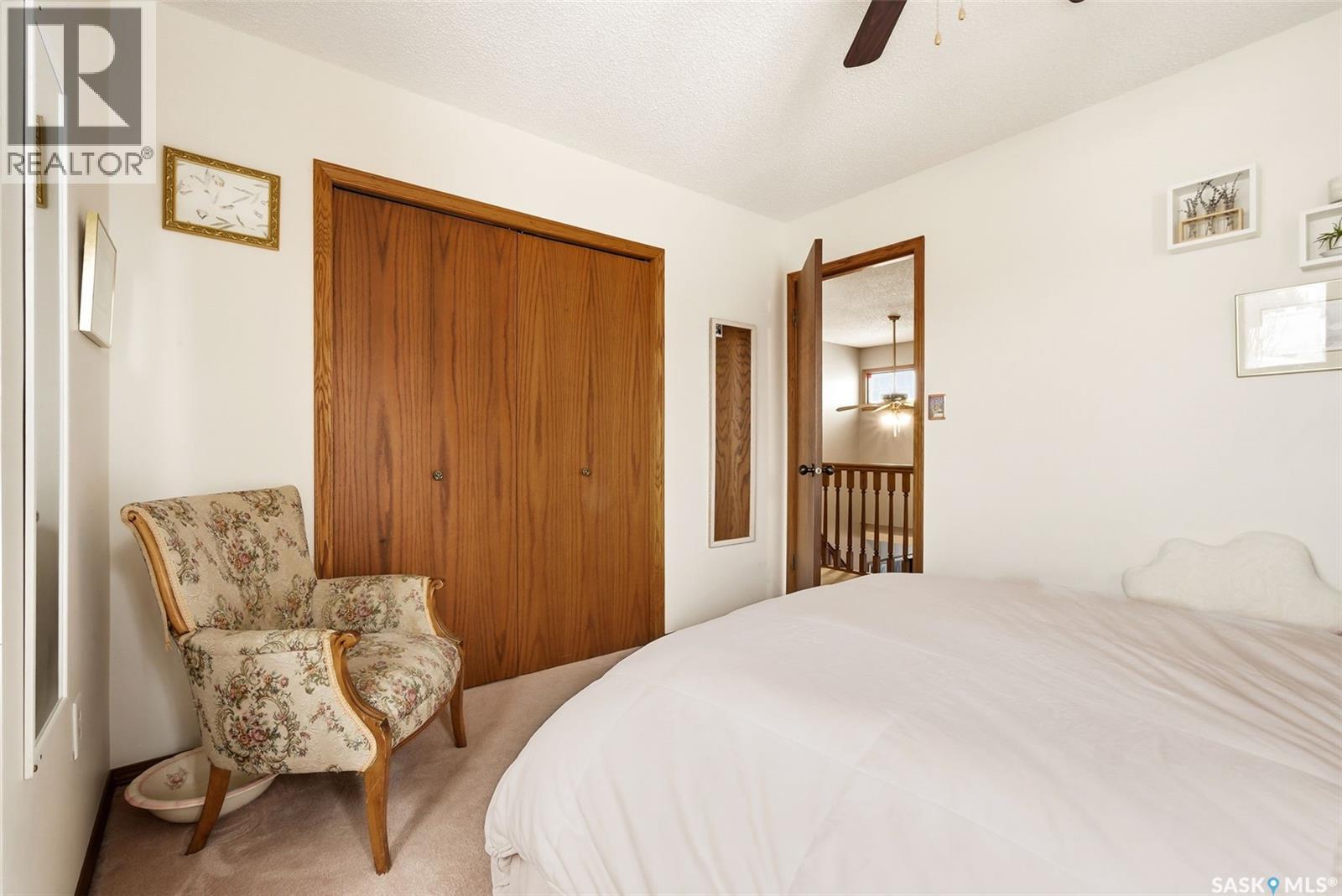 3803 Bow Bay, Regina, SK - Indoor Photo Showing Bedroom
