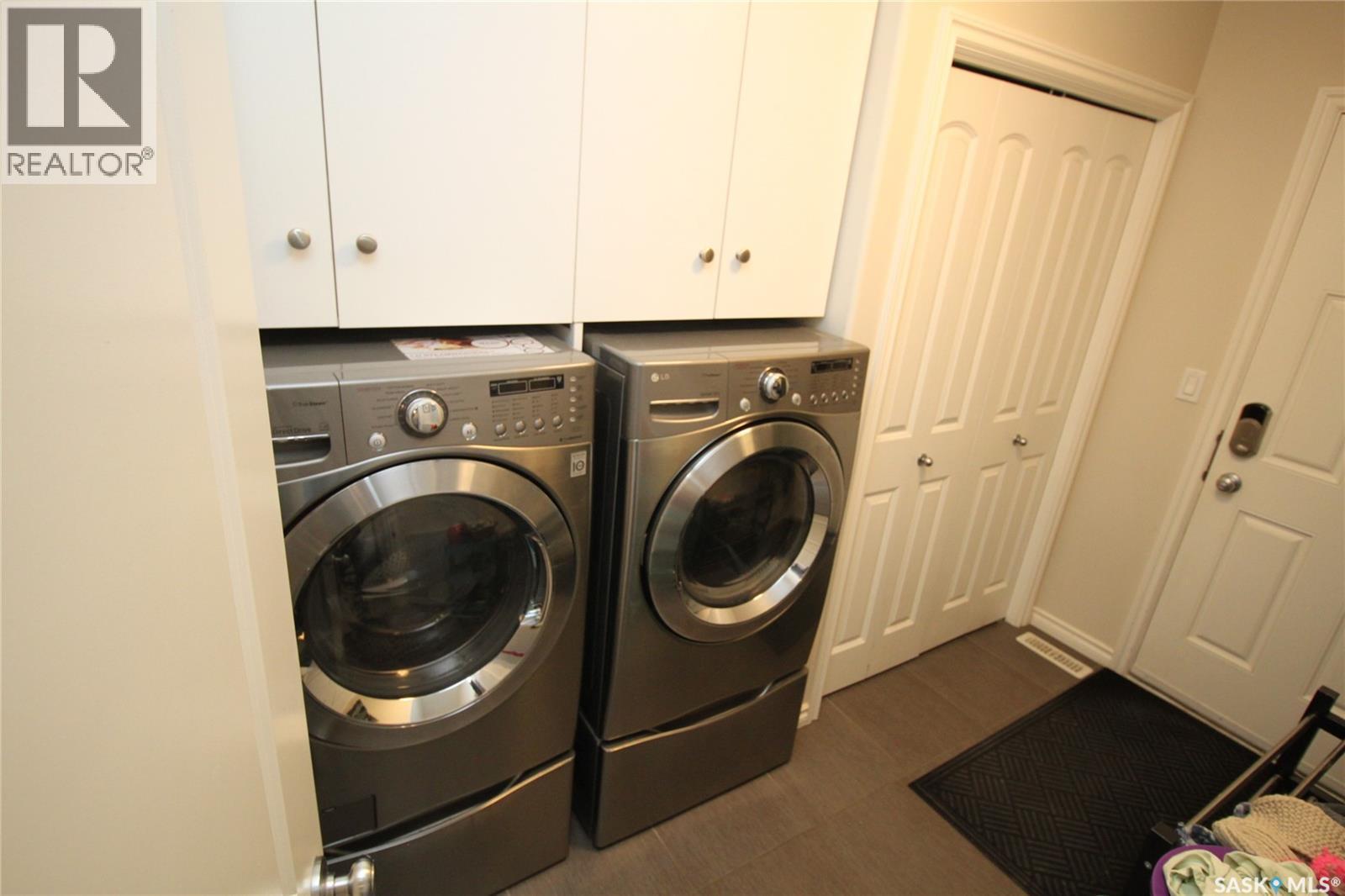 131 Pringle Crescent, Saskatoon, SK - Indoor Photo Showing Laundry Room
