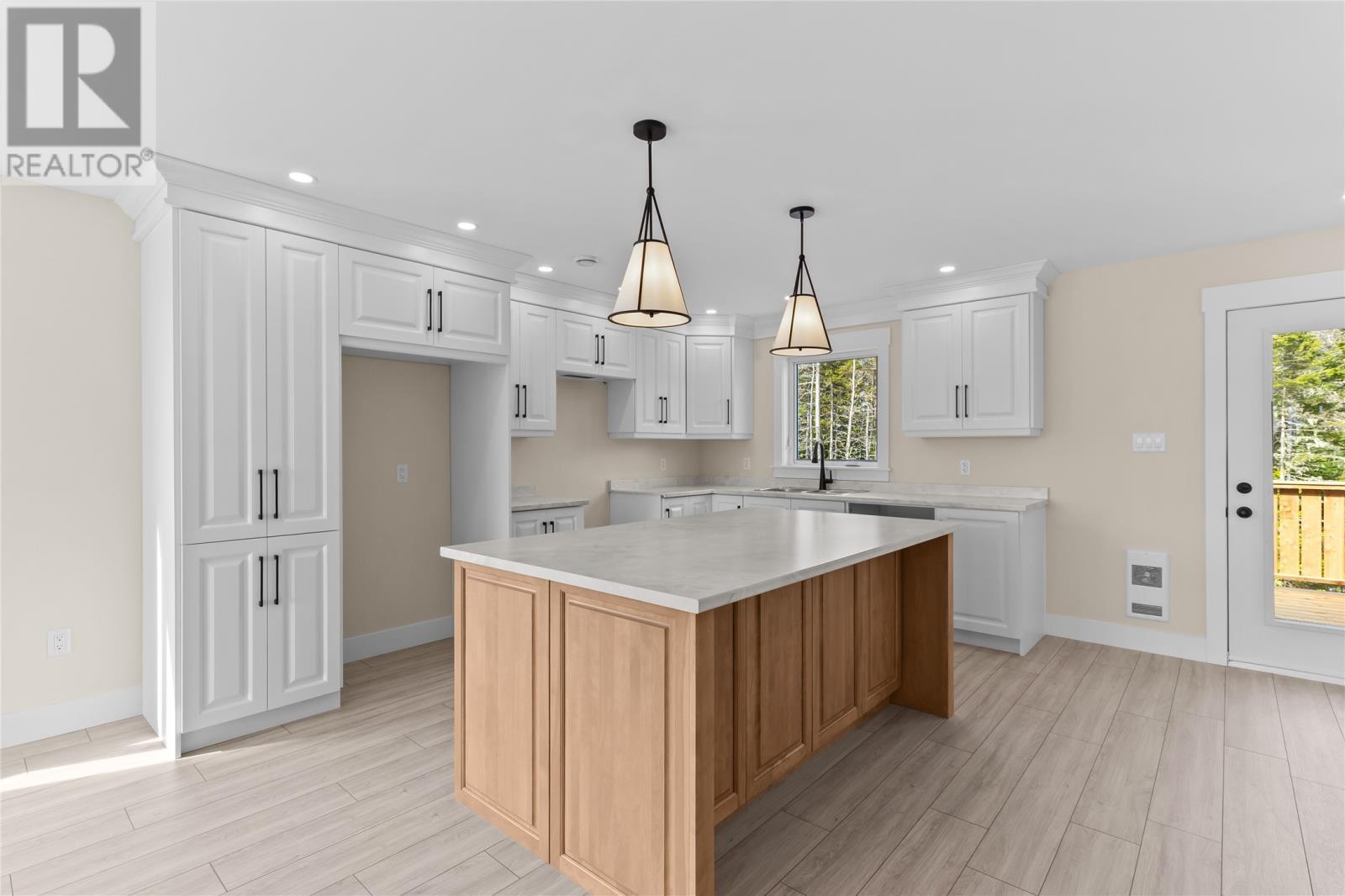 43 Huberts Place, Flatrock, NL - Indoor Photo Showing Kitchen