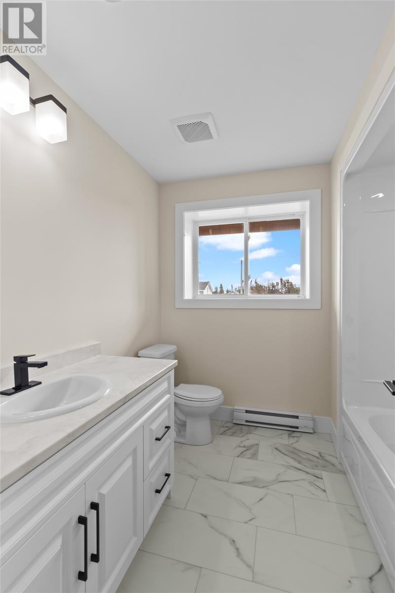 43 Huberts Place, Flatrock, NL - Indoor Photo Showing Bathroom
