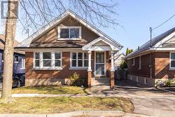 19 LINDEN STREET St. Catharines (Downtown), ON L2R 1H4