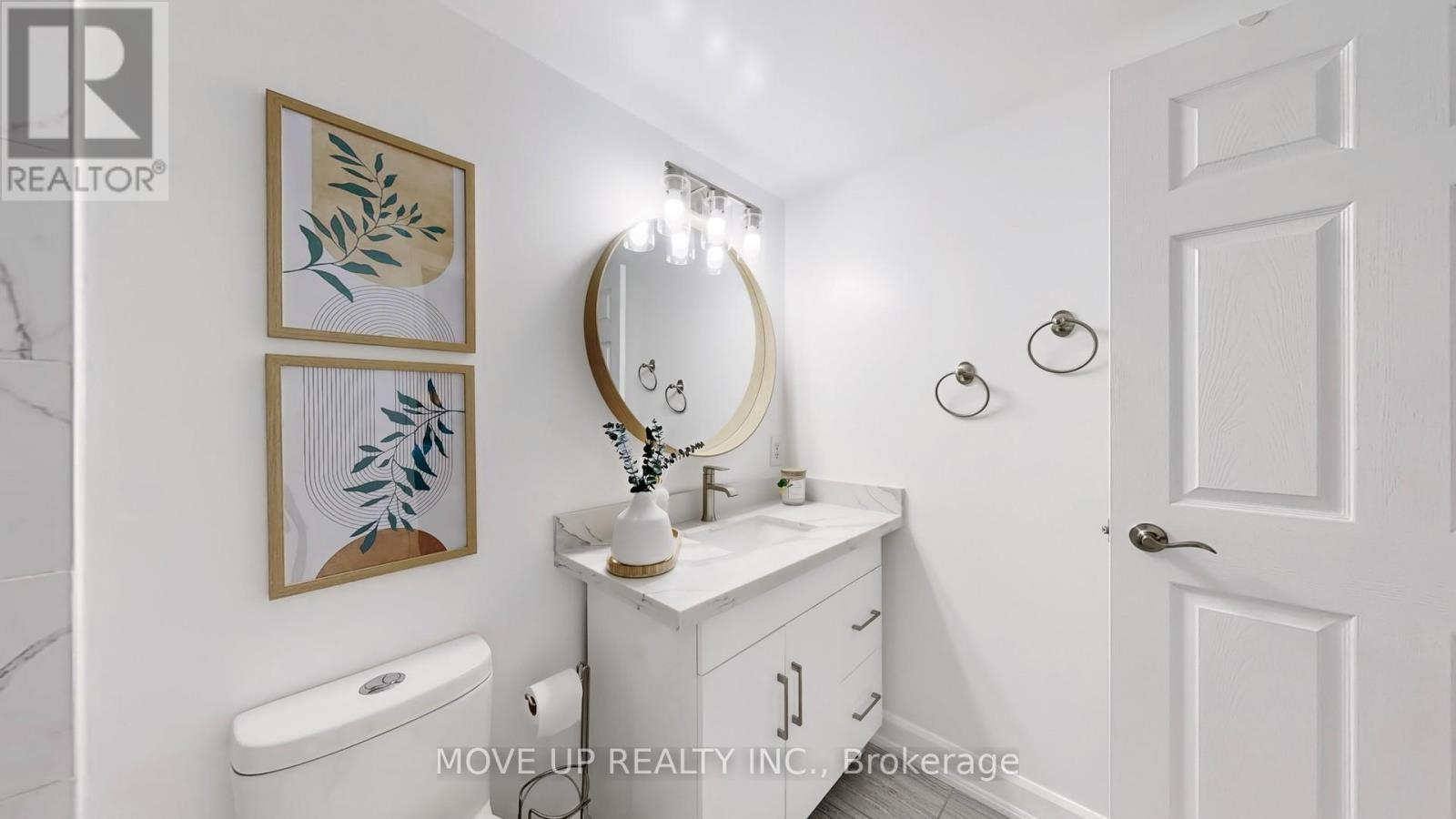 225 - 3 Ellesmere Street, Richmond Hill, ON - Indoor Photo Showing Bathroom