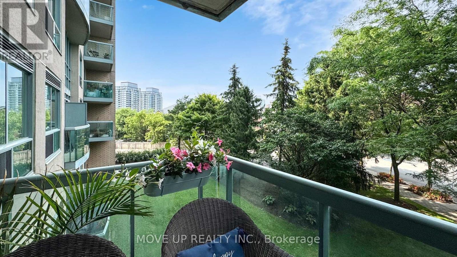 225 - 3 Ellesmere Street, Richmond Hill, ON - Outdoor With Balcony