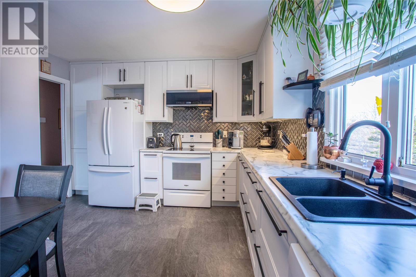 131 Canada Drive, St. John'S, NL - Indoor Photo Showing Kitchen With Double Sink