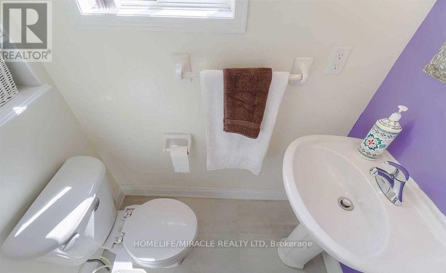 60 Studebaker Trail, Brampton, ON - Indoor Photo Showing Bathroom