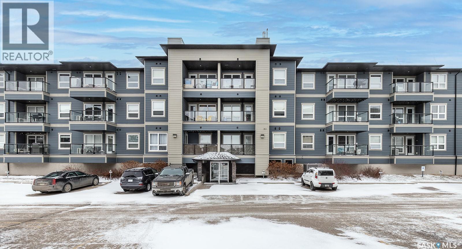 4307 108 Willis Crescent, Saskatoon, SK - Outdoor With Facade