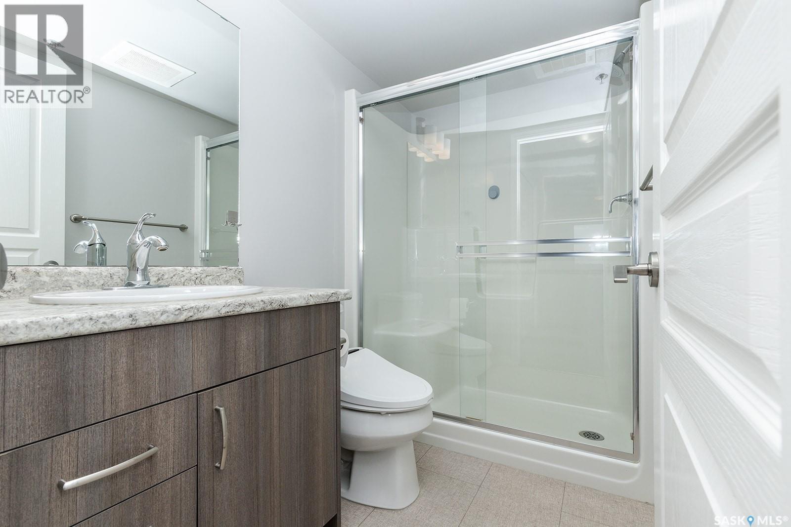 4307 108 Willis Crescent, Saskatoon, SK - Indoor Photo Showing Bathroom