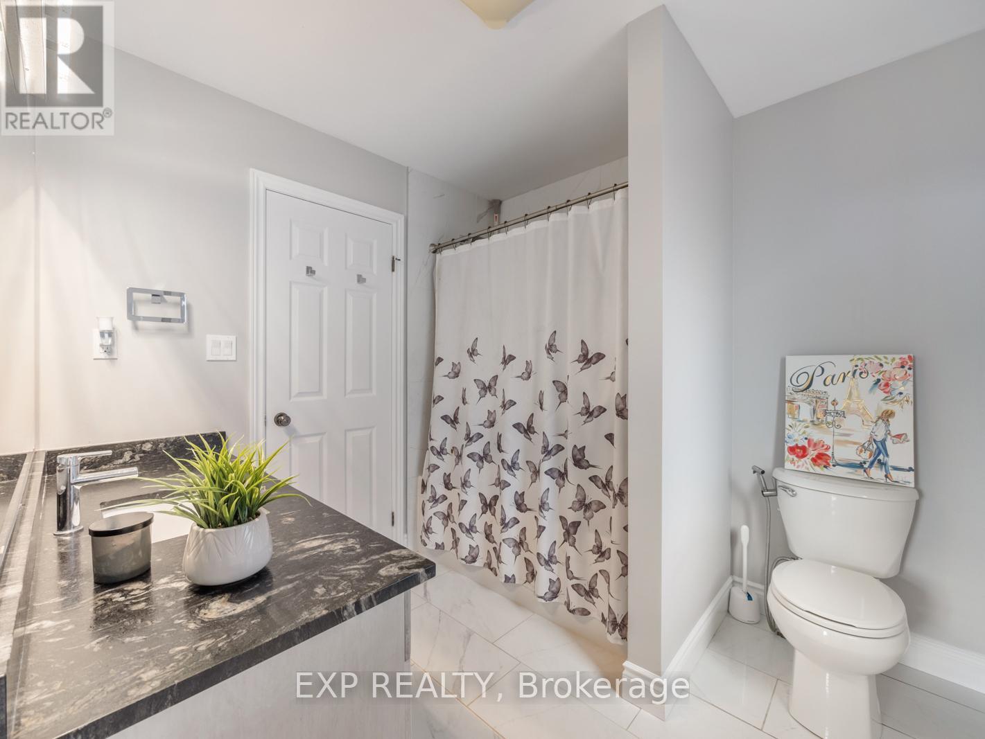 1260 Old Zeller Drive, Kitchener, ON - Indoor Photo Showing Bathroom