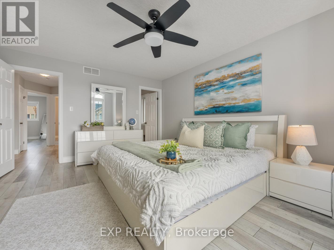 1260 Old Zeller Drive, Kitchener, ON - Indoor Photo Showing Bedroom