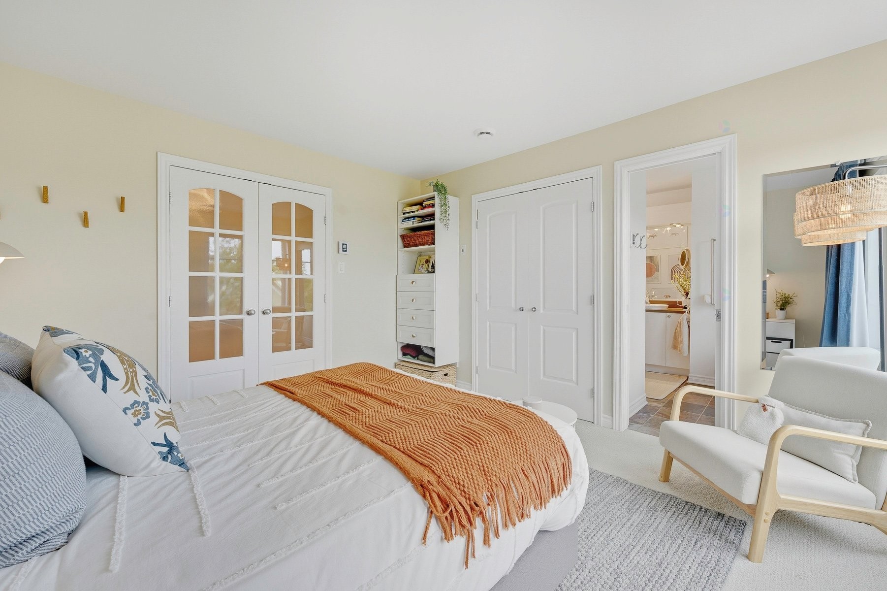 Master Bedroom - 341 Ch. Valanza, Piedmont, QC - Indoor Photo Showing Bedroom