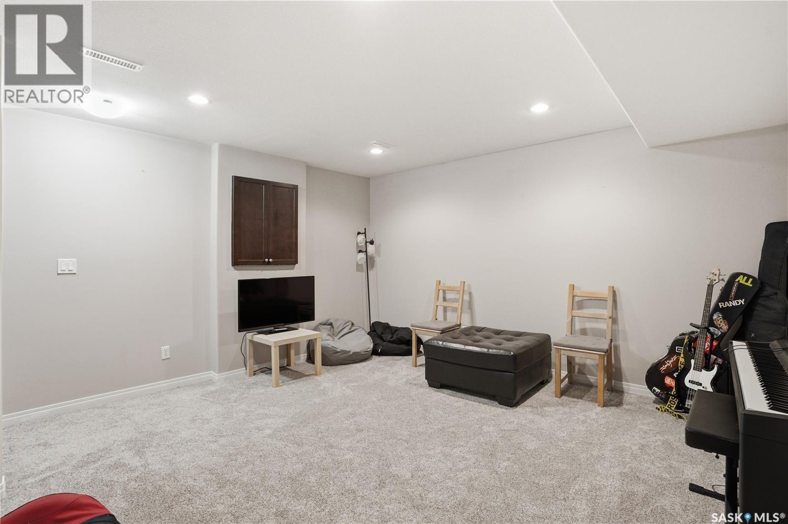 17 622 Lamarsh Road, Saskatoon, SK - Indoor