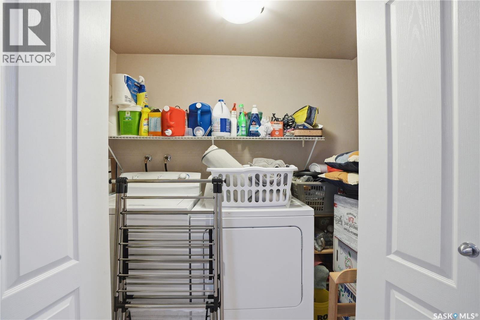 17 622 Lamarsh Road, Saskatoon, SK - Indoor Photo Showing Laundry Room