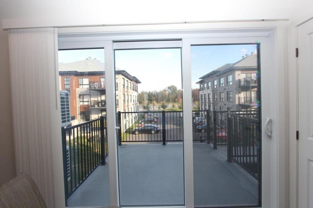 Balcony - 3888 Rue Bernard-Hubert, Longueuil (Saint-Hubert), QC - Indoor Photo Showing Other Room