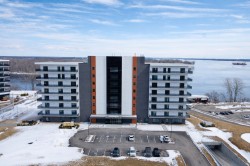 306-500 Av. des Draveurs Trois-Rivières, QC G9A 0H9