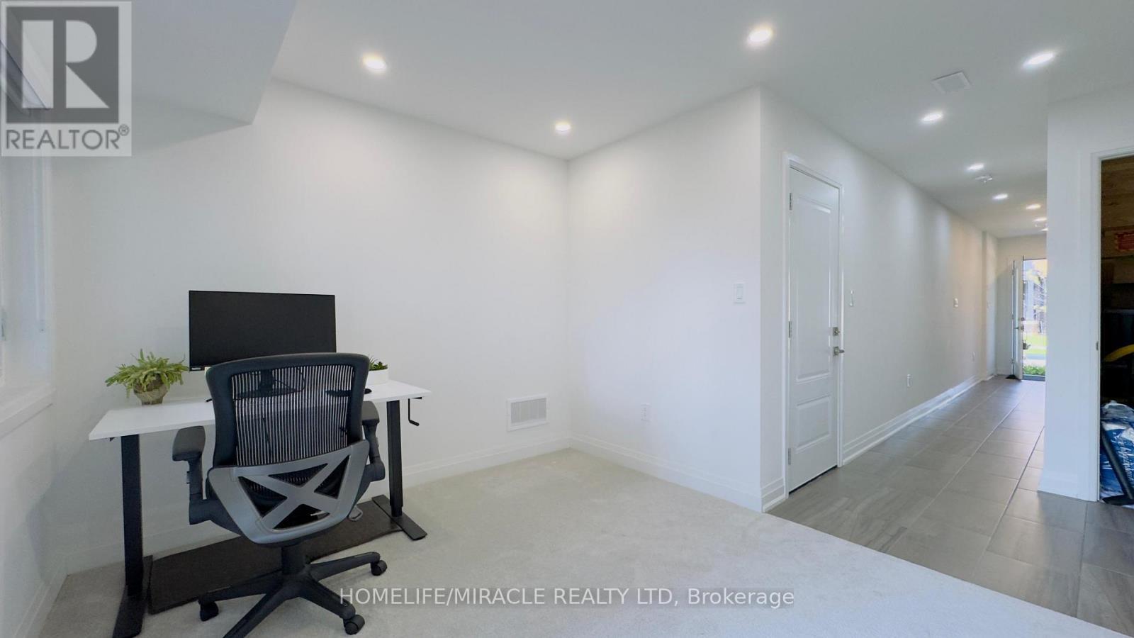 9 Briar Court, Halton Hills, ON - Indoor Photo Showing Office