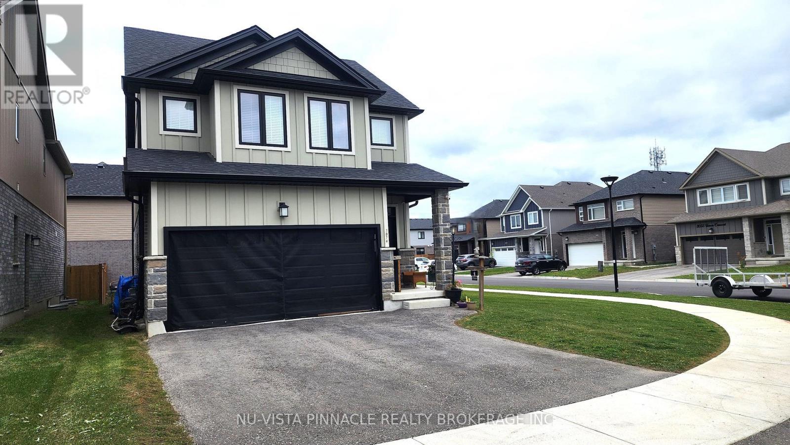 3074 Turner Crescent, London South (South U), ON - Outdoor