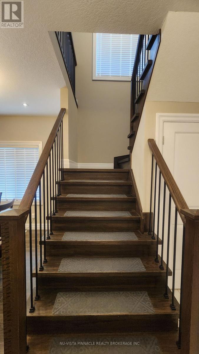 3074 Turner Crescent, London South (South U), ON - Indoor Photo Showing Other Room