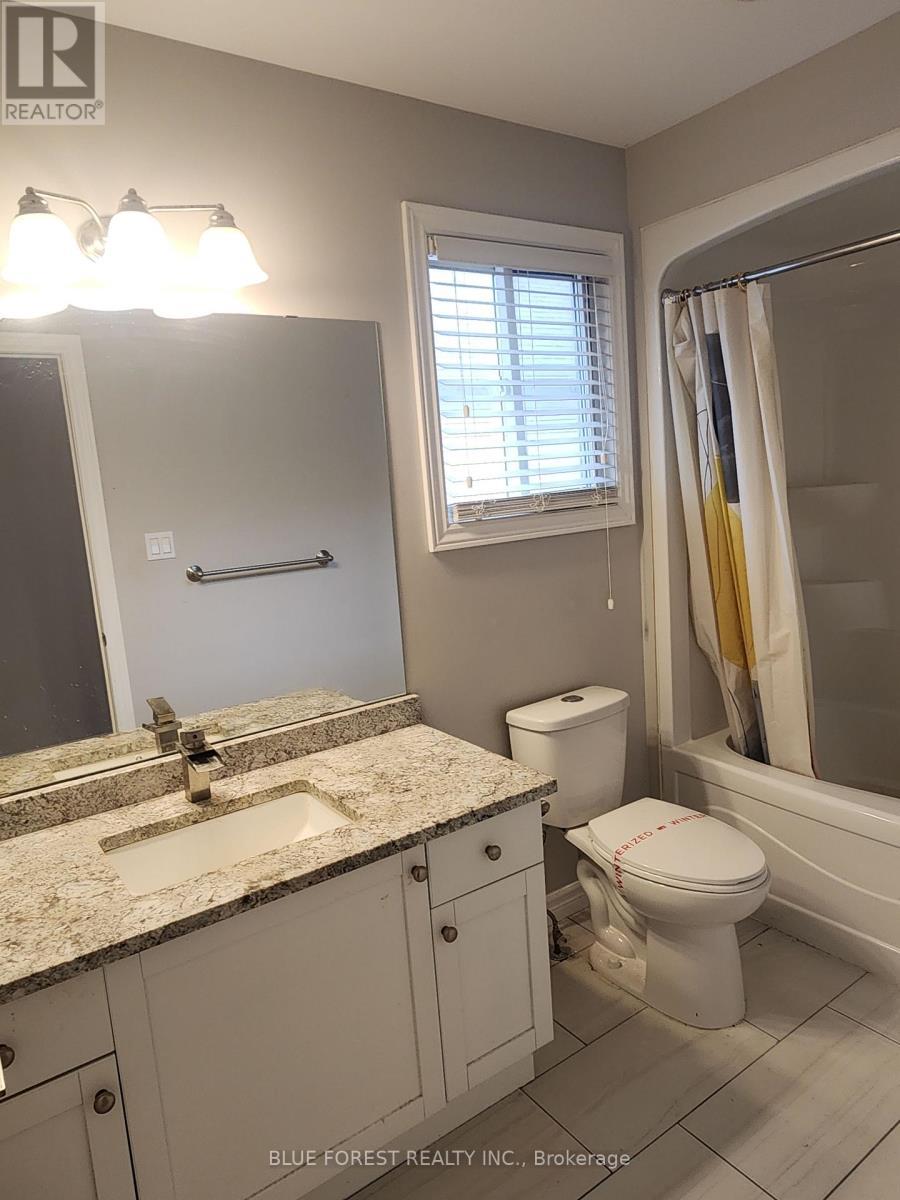 Main 4 pc Bath - 3197 Meadowgate Boulevard, London South (South U), ON - Indoor Photo Showing Bathroom
