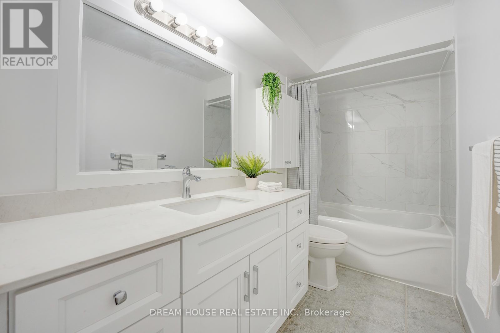 2 - 1655 Geta Circle, Pickering, ON - Indoor Photo Showing Bathroom