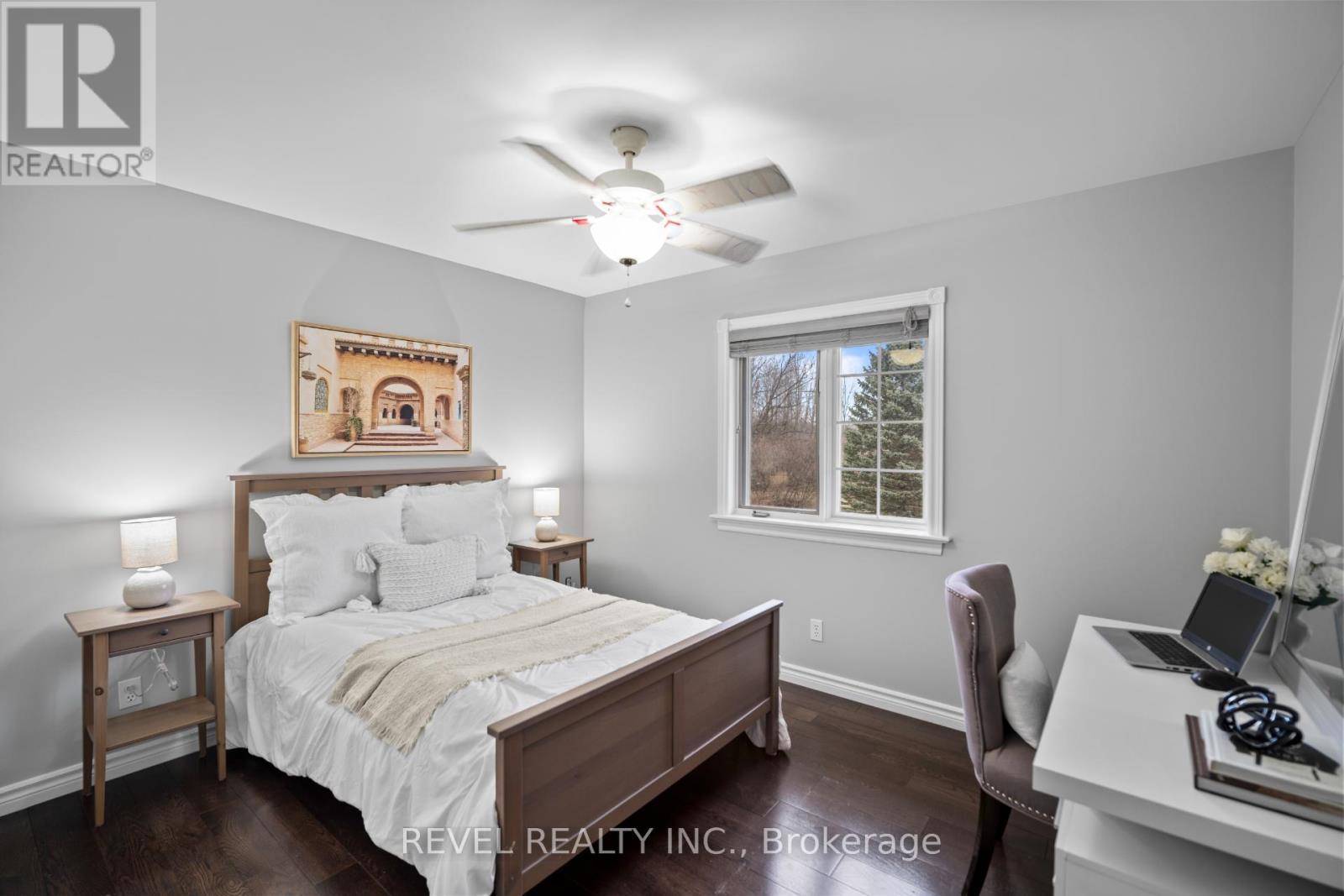 2255 Mohawk Trail, Milton, ON - Indoor Photo Showing Bedroom