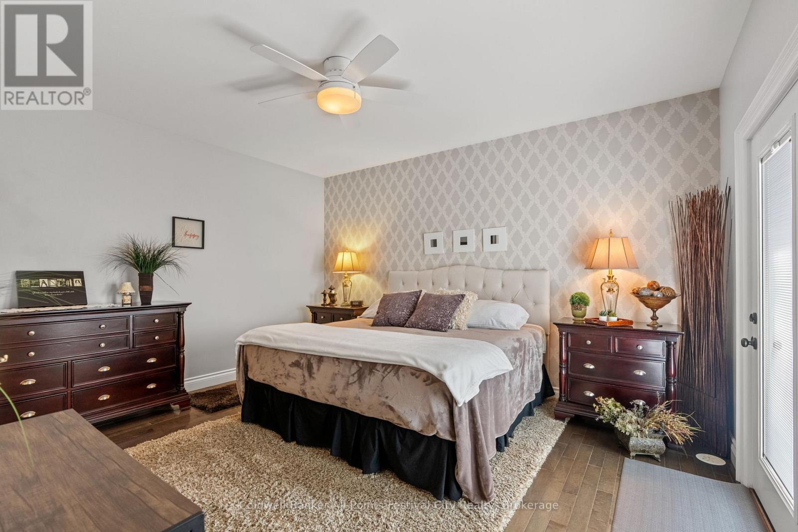 200 Picton Street E, Goderich (Goderich (Town)), ON - Indoor Photo Showing Bedroom