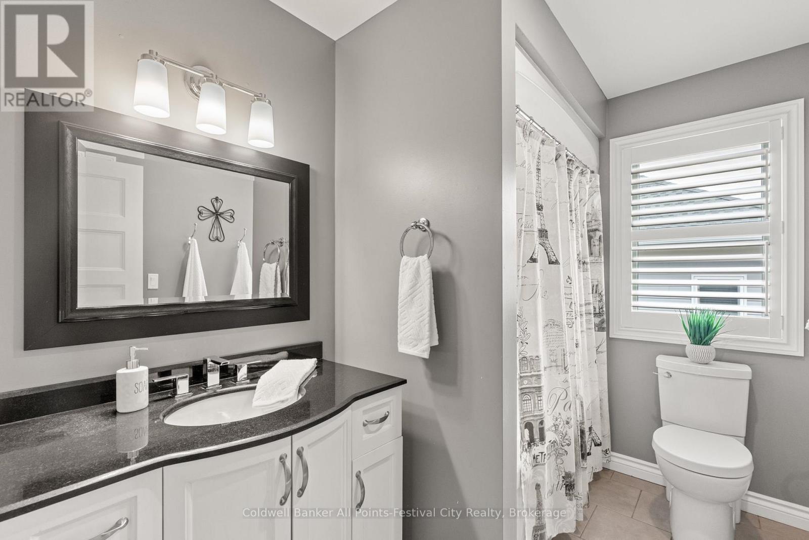 200 Picton Street E, Goderich (Goderich (Town)), ON - Indoor Photo Showing Bathroom