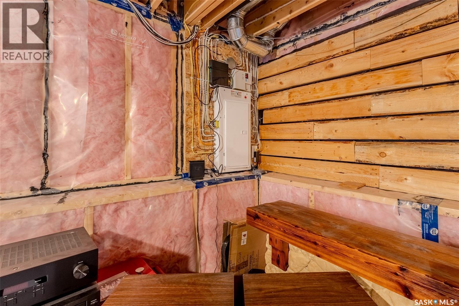 809 Weir Crescent, Warman, SK - Indoor Photo Showing Basement