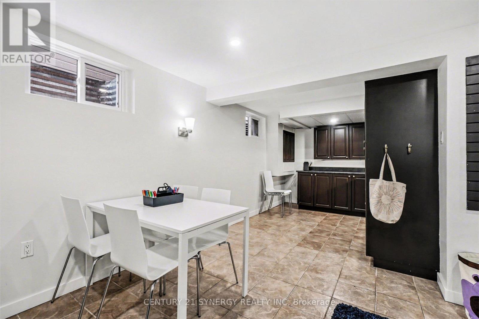 286 Westhill Avenue, Ottawa, ON - Indoor