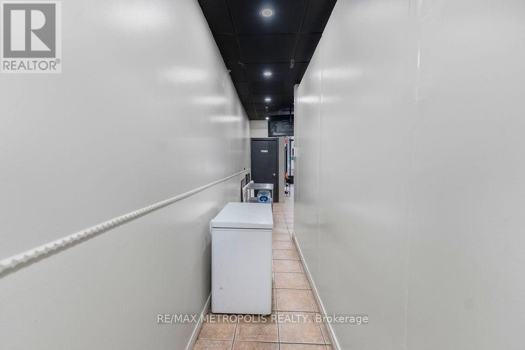 24 Simcoe Street N, Oshawa, ON