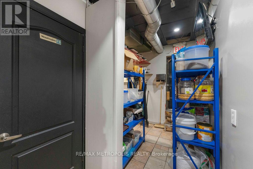 24 Simcoe Street N, Oshawa, ON