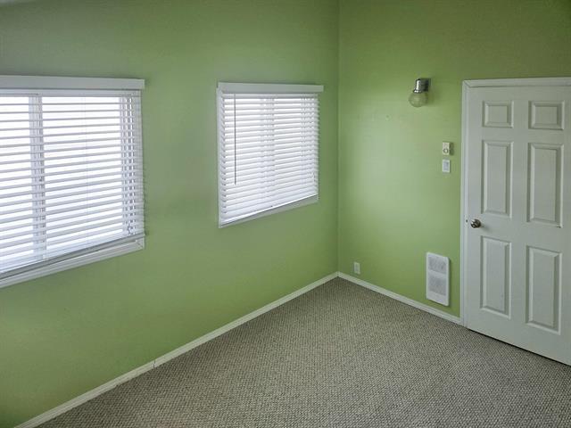 15 Middle Dr, Winnipeg Beach, MB