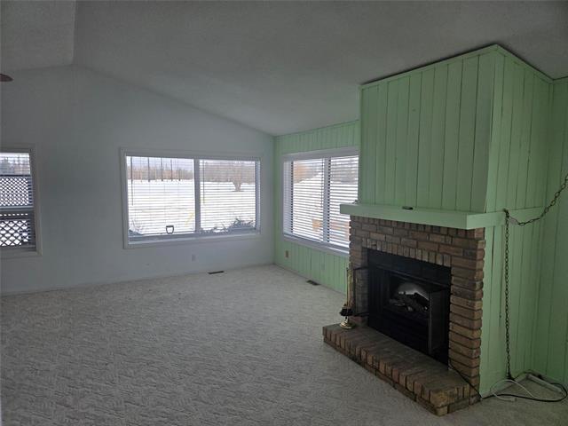 15 Middle Dr, Winnipeg Beach, MB