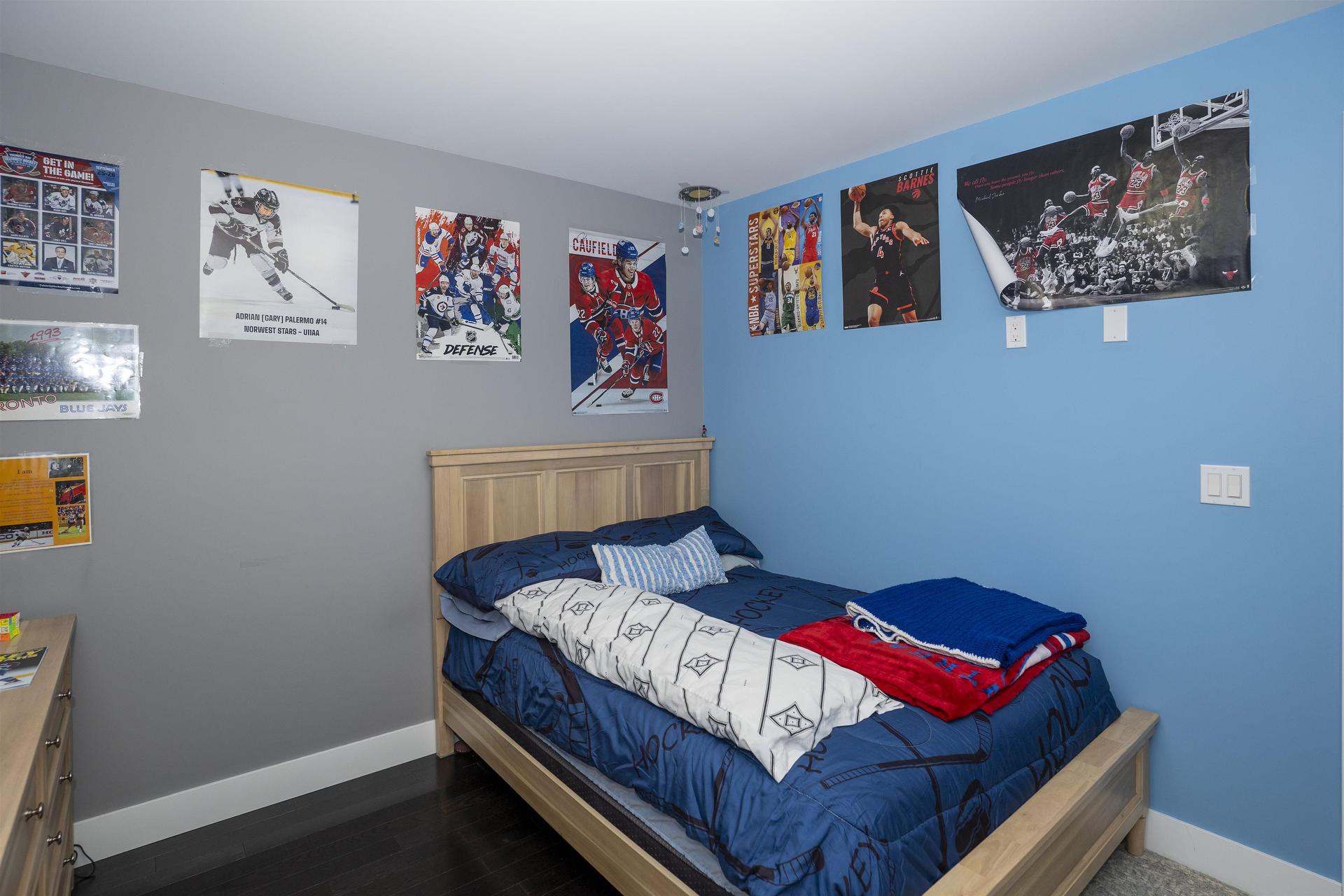 216 Cougar Crescent, Thunder Bay, ON - Indoor Photo Showing Bedroom