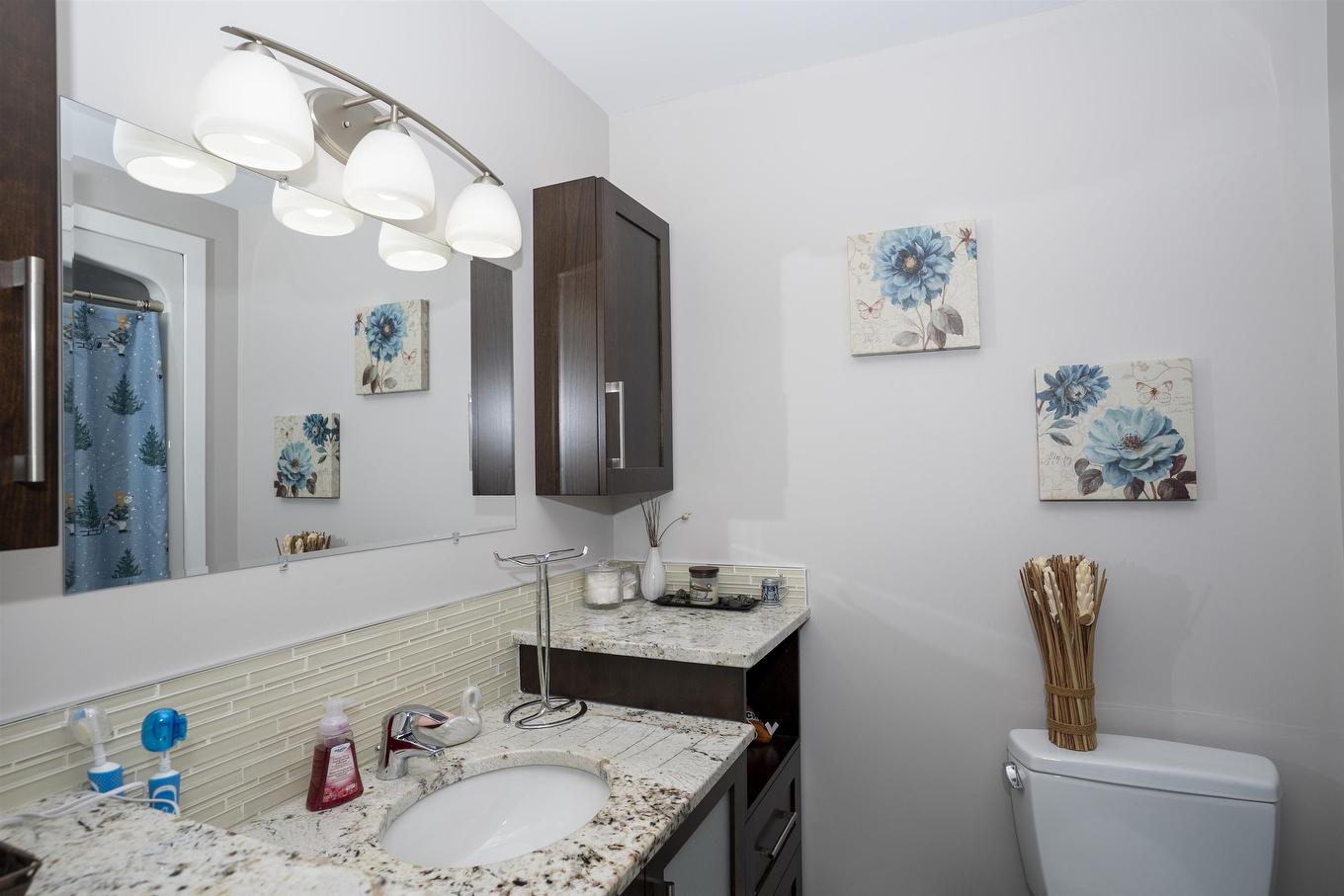 216 Cougar Crescent, Thunder Bay, ON - Indoor Photo Showing Bathroom