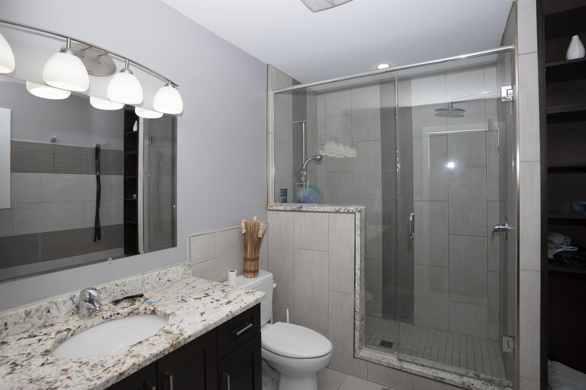 216 Cougar Crescent, Thunder Bay, ON - Indoor Photo Showing Bathroom