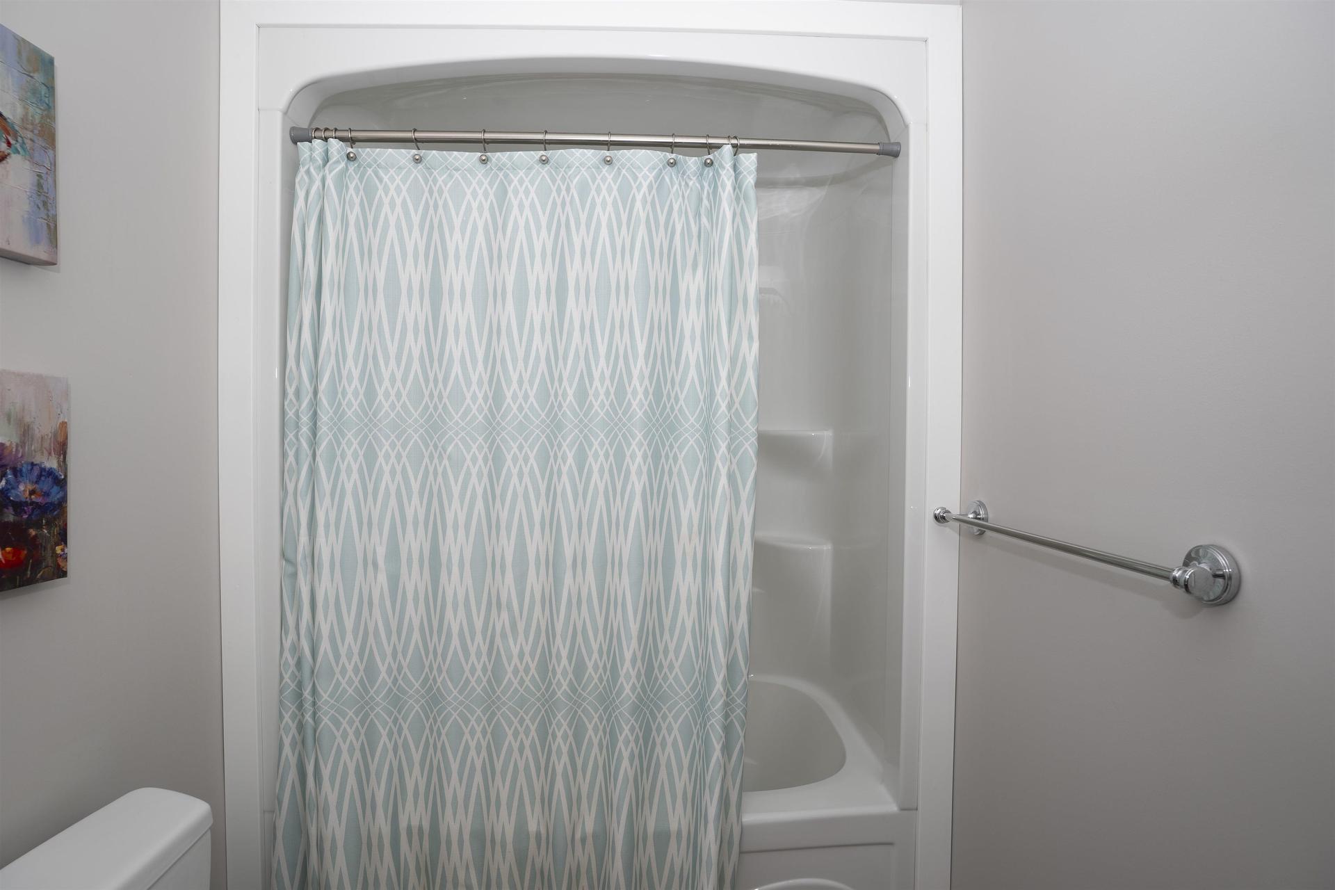 216 Cougar Crescent, Thunder Bay, ON - Indoor Photo Showing Bathroom