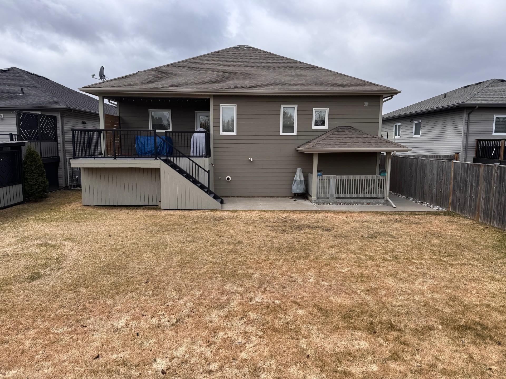 216 Cougar Crescent, Thunder Bay, ON - Outdoor With Deck Patio Veranda With Exterior