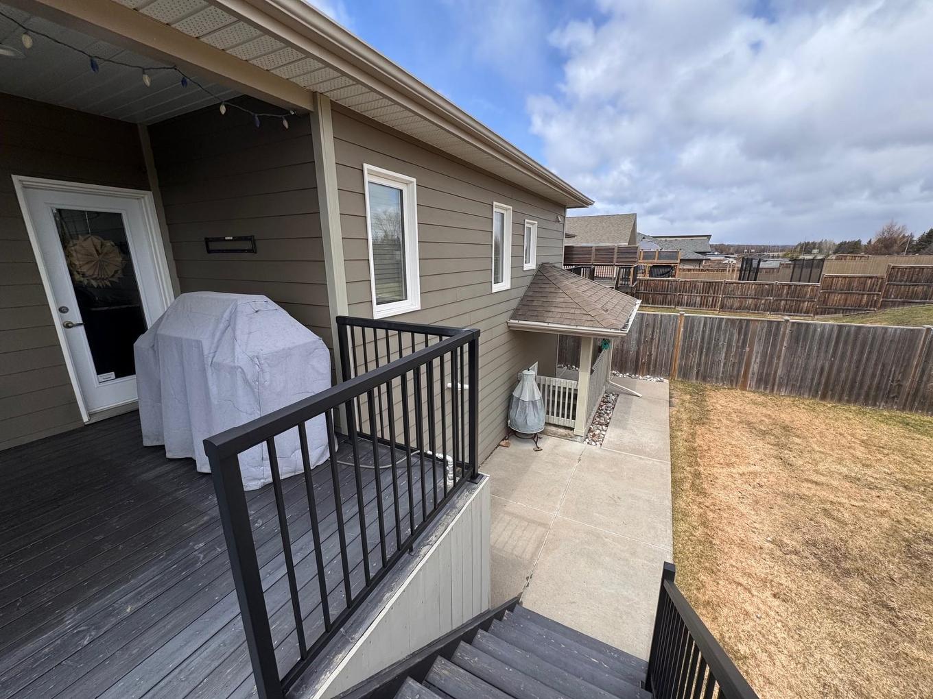 216 Cougar Crescent, Thunder Bay, ON - Outdoor With Deck Patio Veranda With Exterior