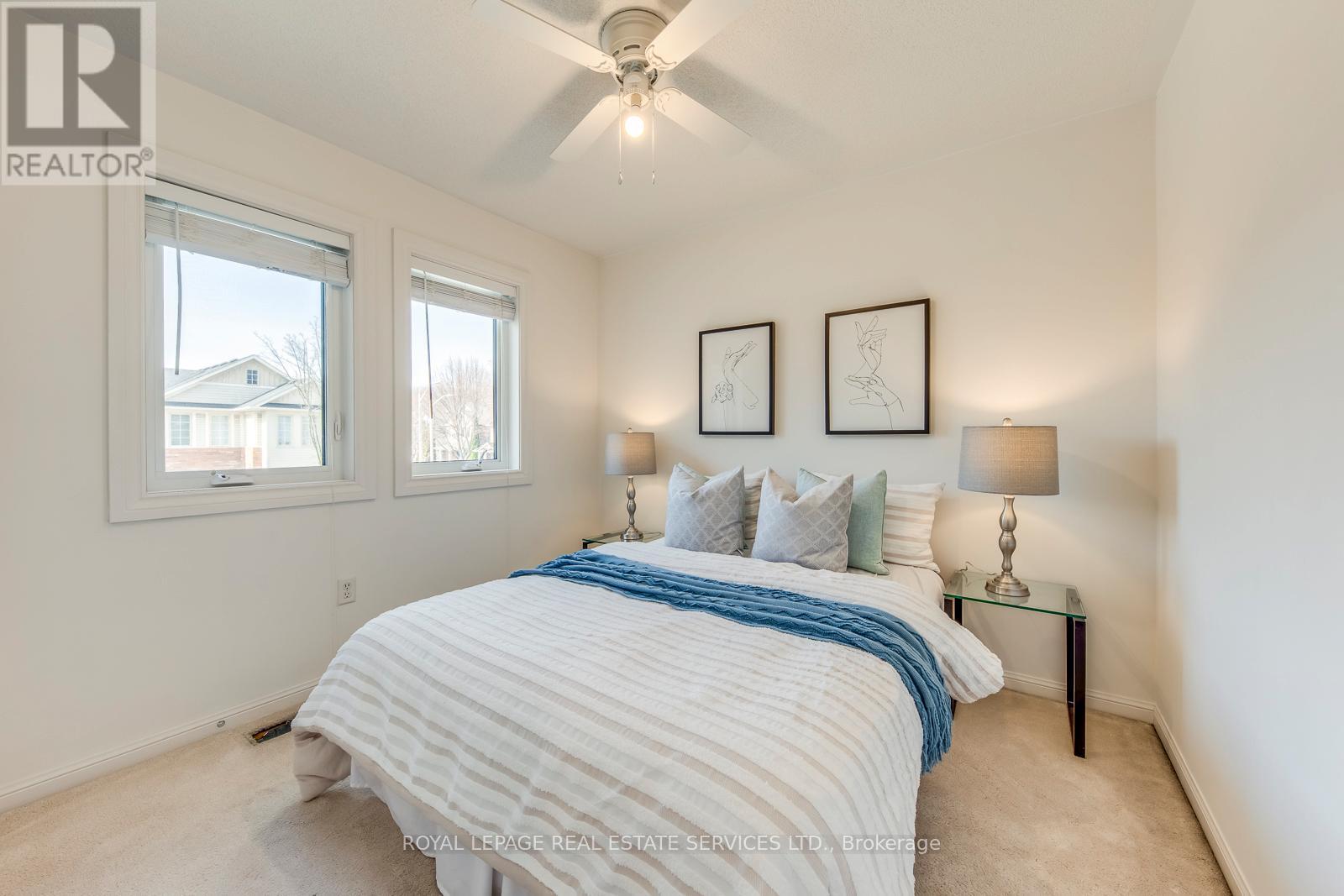 2066 Broadleaf Crescent, Burlington, ON - Indoor Photo Showing Bedroom