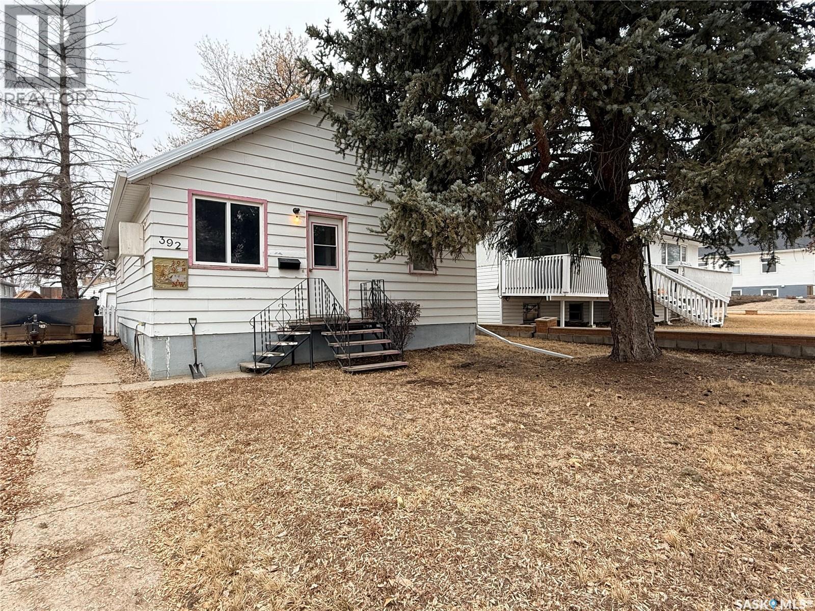 392 9Th Avenue Nw, Swift Current, SK - Outdoor