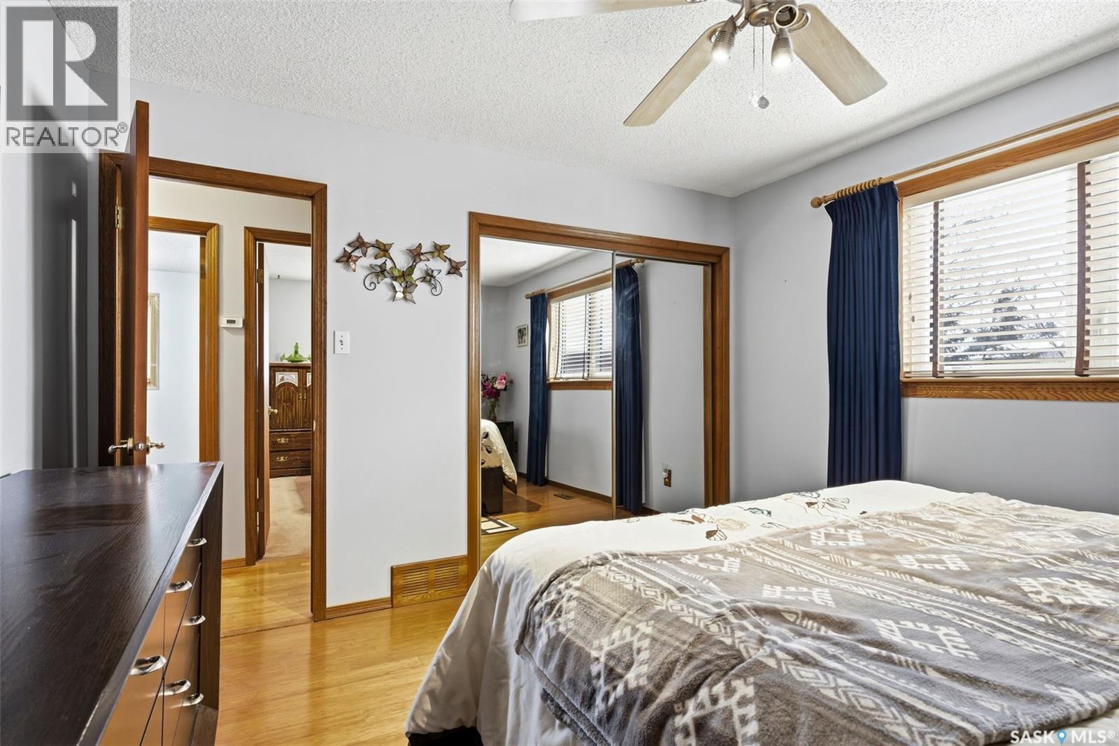 7322 Cribbs Bay, Regina, SK - Indoor Photo Showing Bedroom