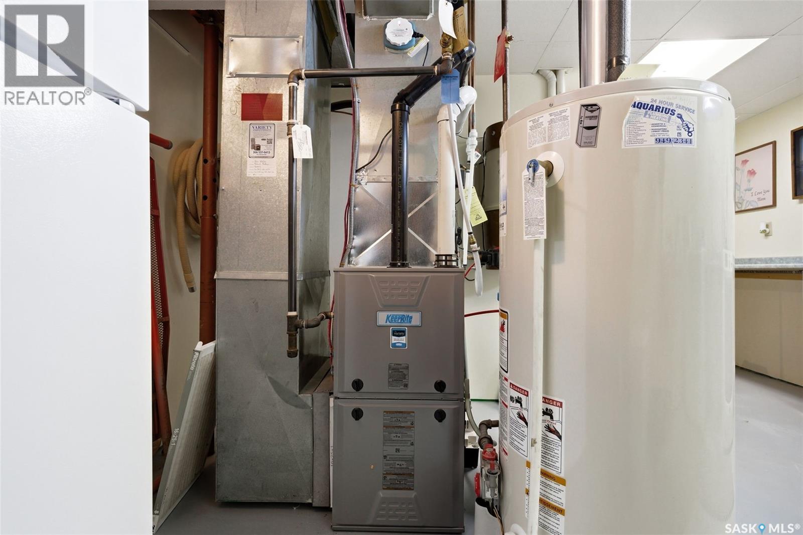 7322 Cribbs Bay, Regina, SK - Indoor Photo Showing Basement