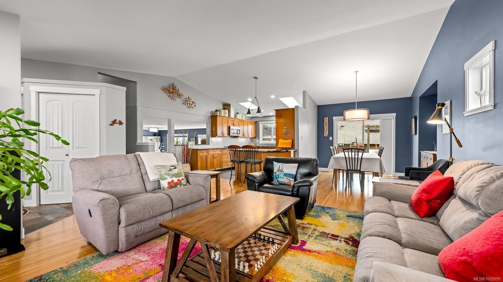 560 Spitfire Dr, Comox, BC