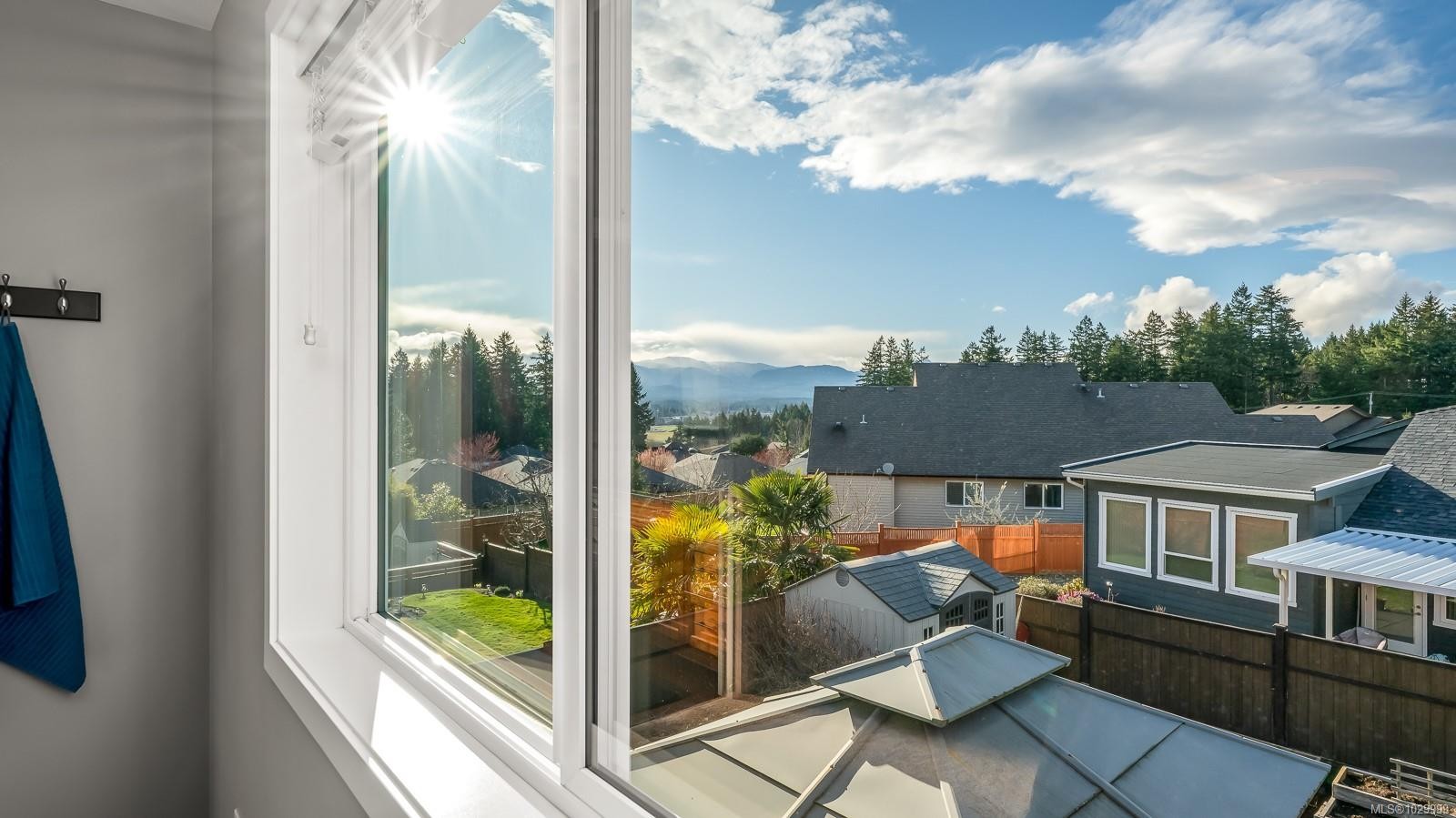 560 Spitfire Dr, Comox, BC