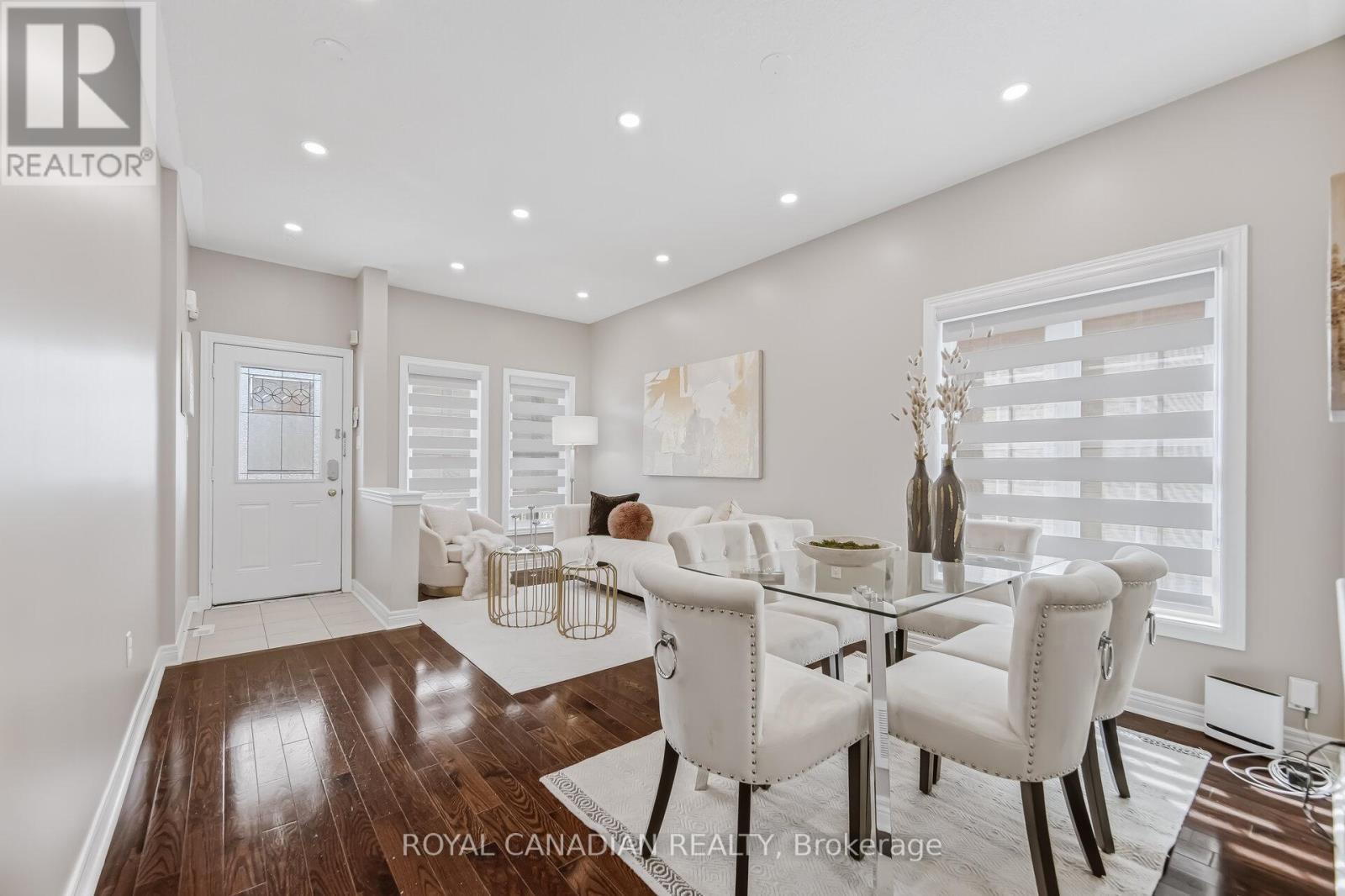 83 Mander Place, Milton, ON - Indoor Photo Showing Dining Room