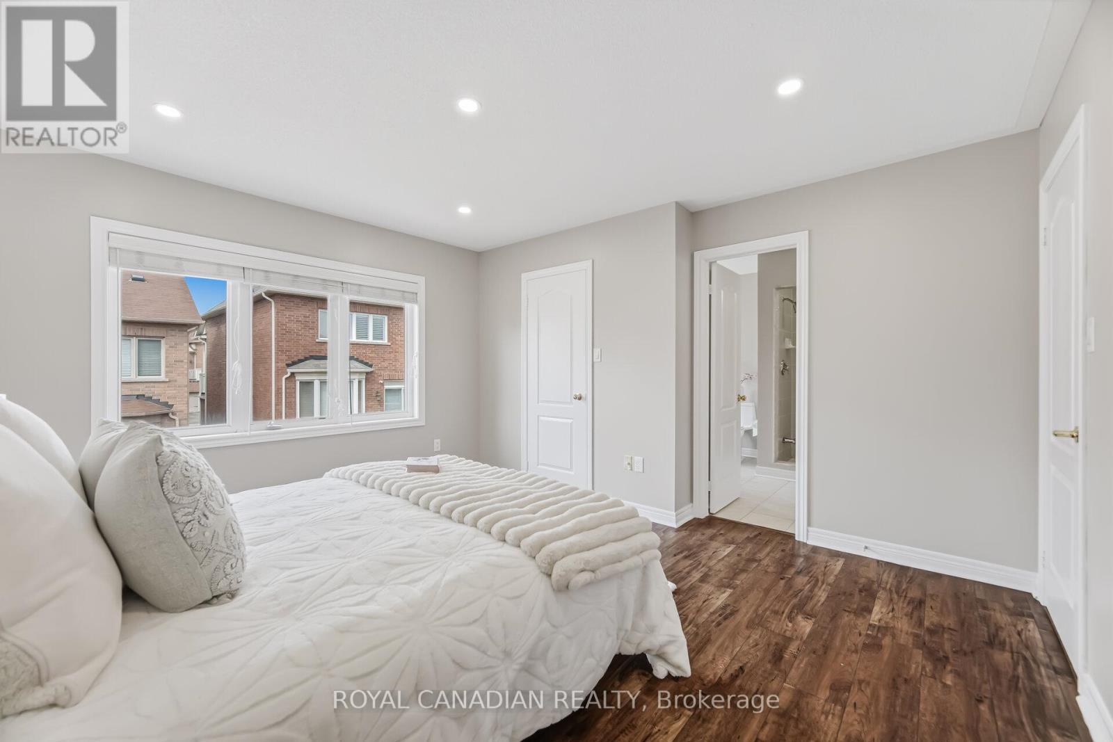 83 Mander Place, Milton, ON - Indoor Photo Showing Bedroom