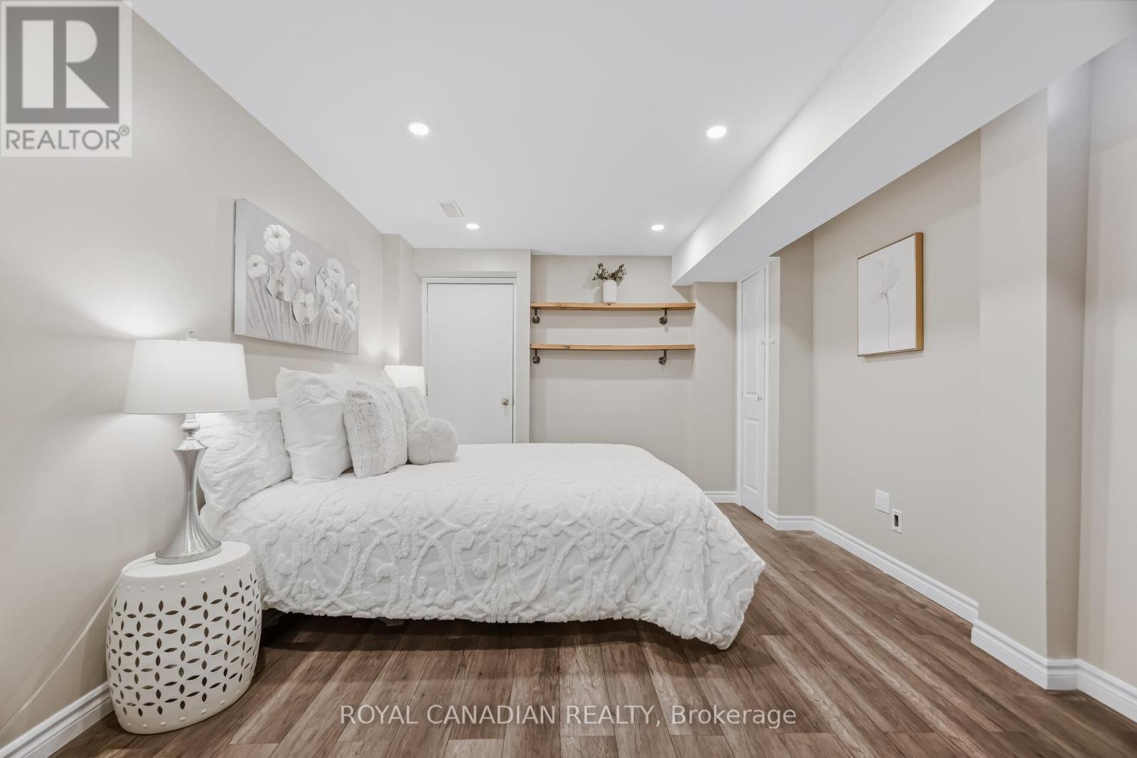 83 Mander Place, Milton, ON - Indoor Photo Showing Bedroom