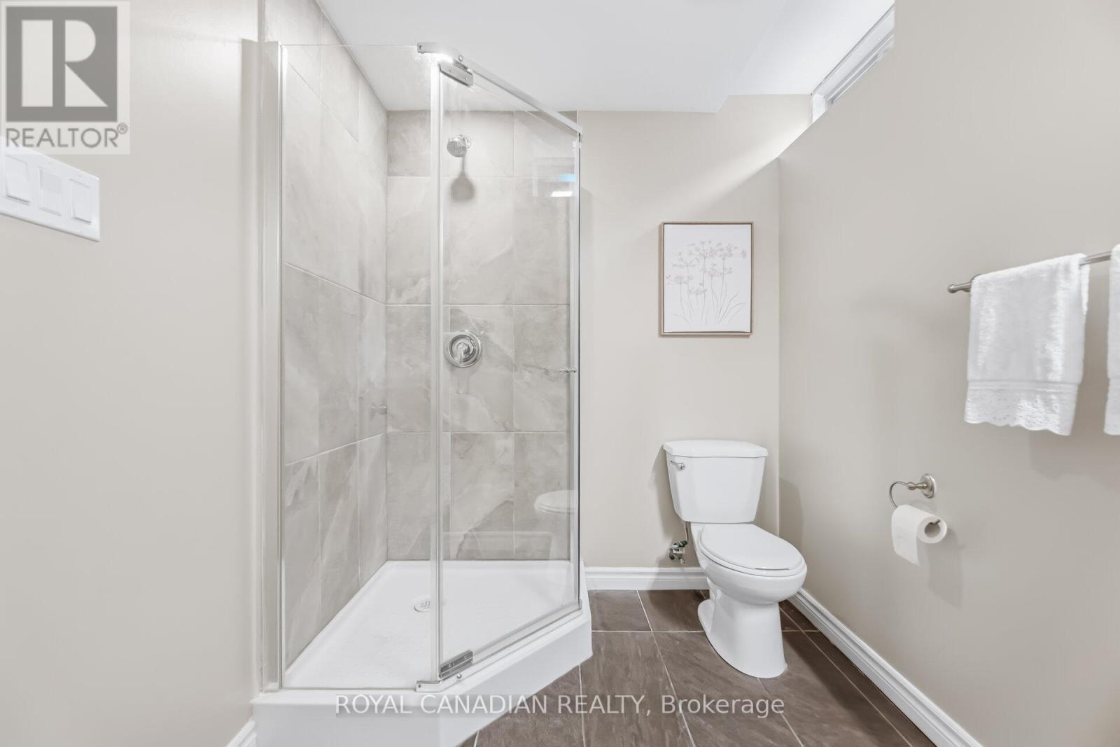 83 Mander Place, Milton, ON - Indoor Photo Showing Bathroom